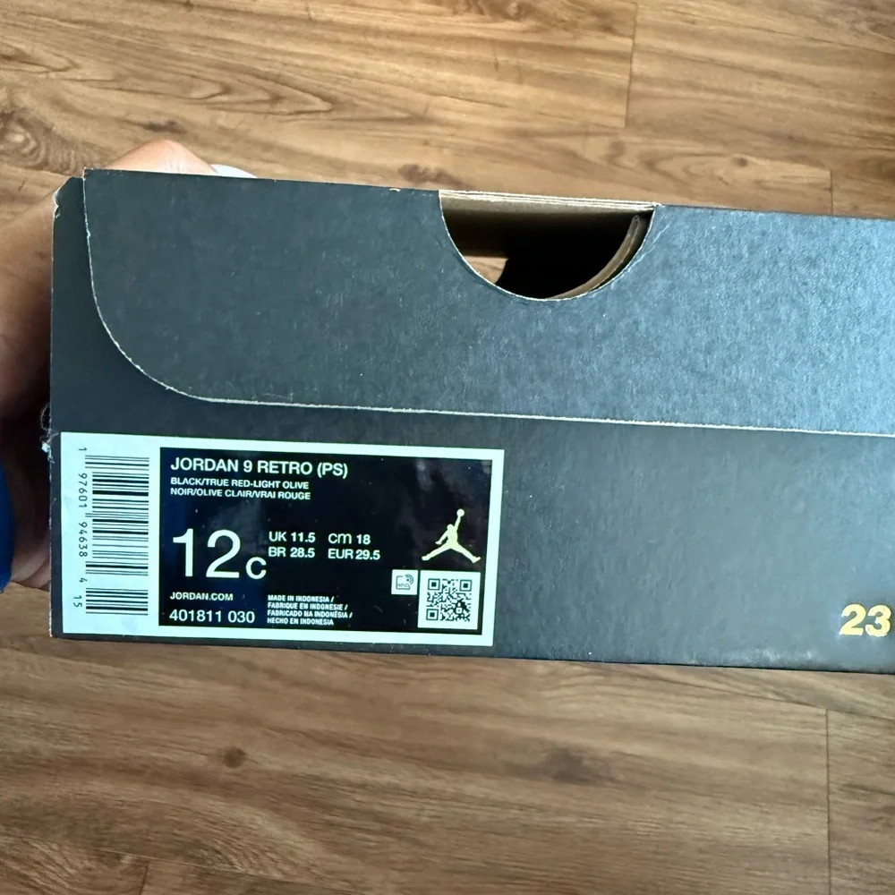 Kids Air Jordan Retro 9 - Olives 🫒 - Picture 2 of 16